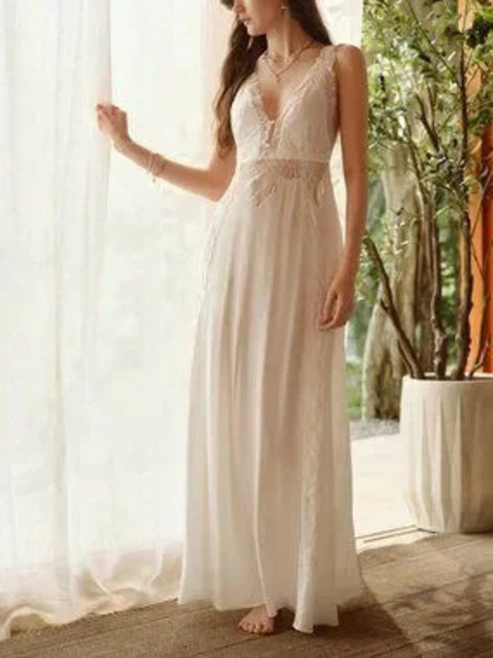 White Romantic Women's Premium Lace Patchwork Long Sleep slip Dress